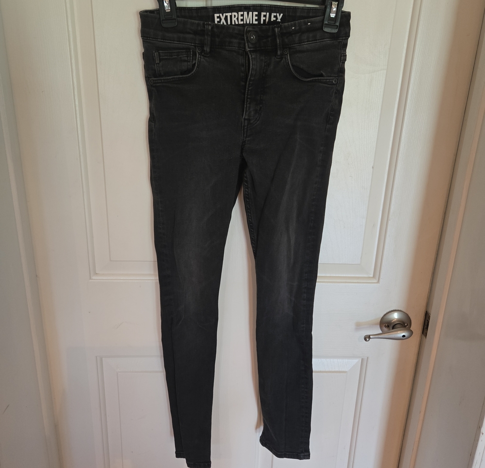 Women's Black Skinny Jeans
